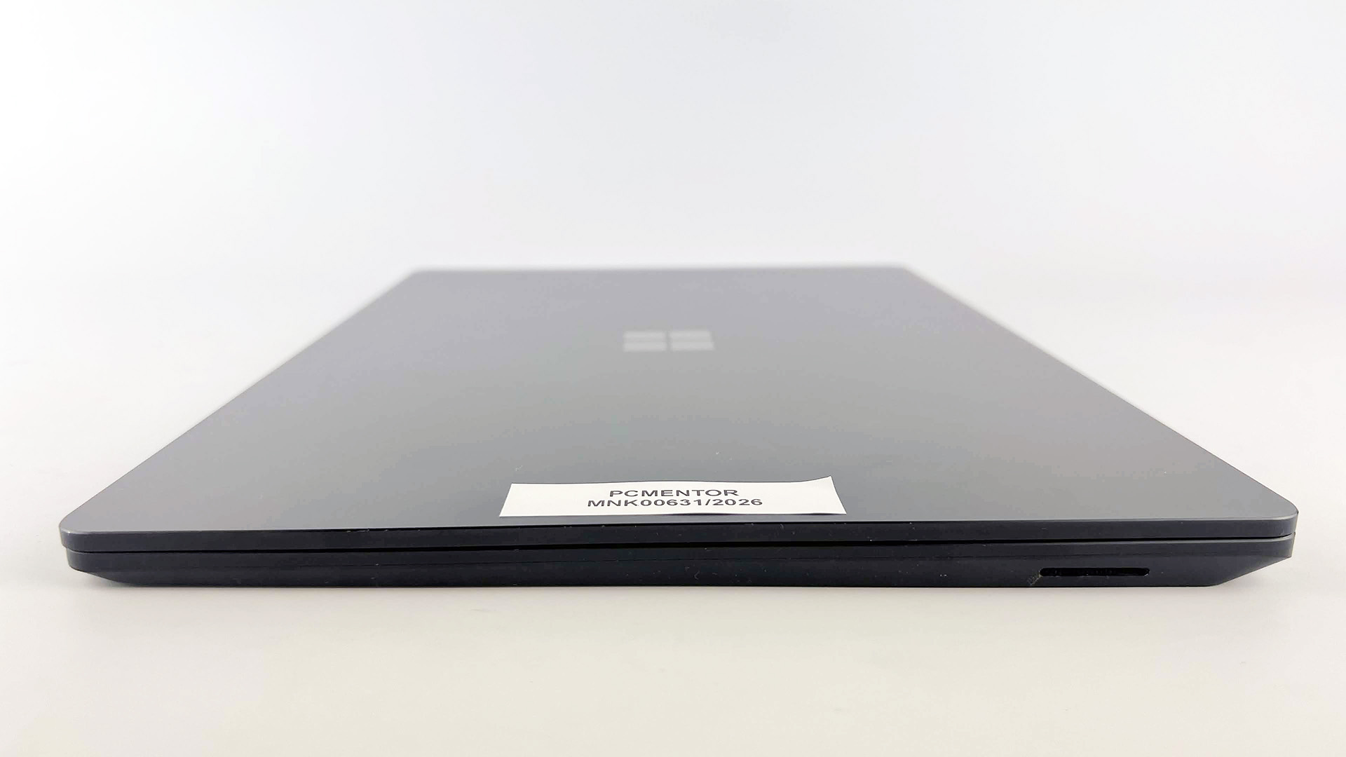 Microsoft Surface Laptop 4 - Image 4