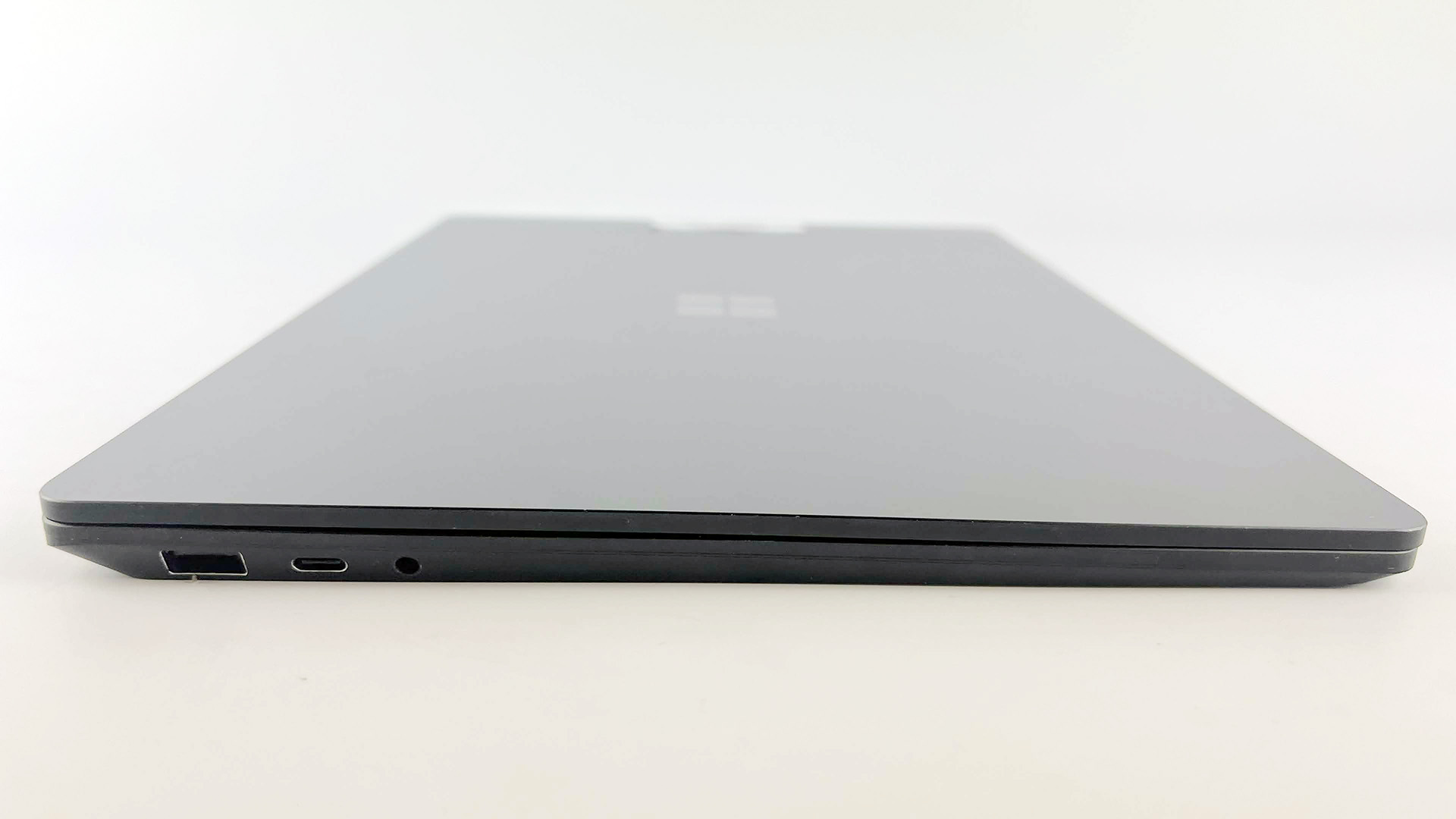 Microsoft Surface Laptop 4 - Image 5