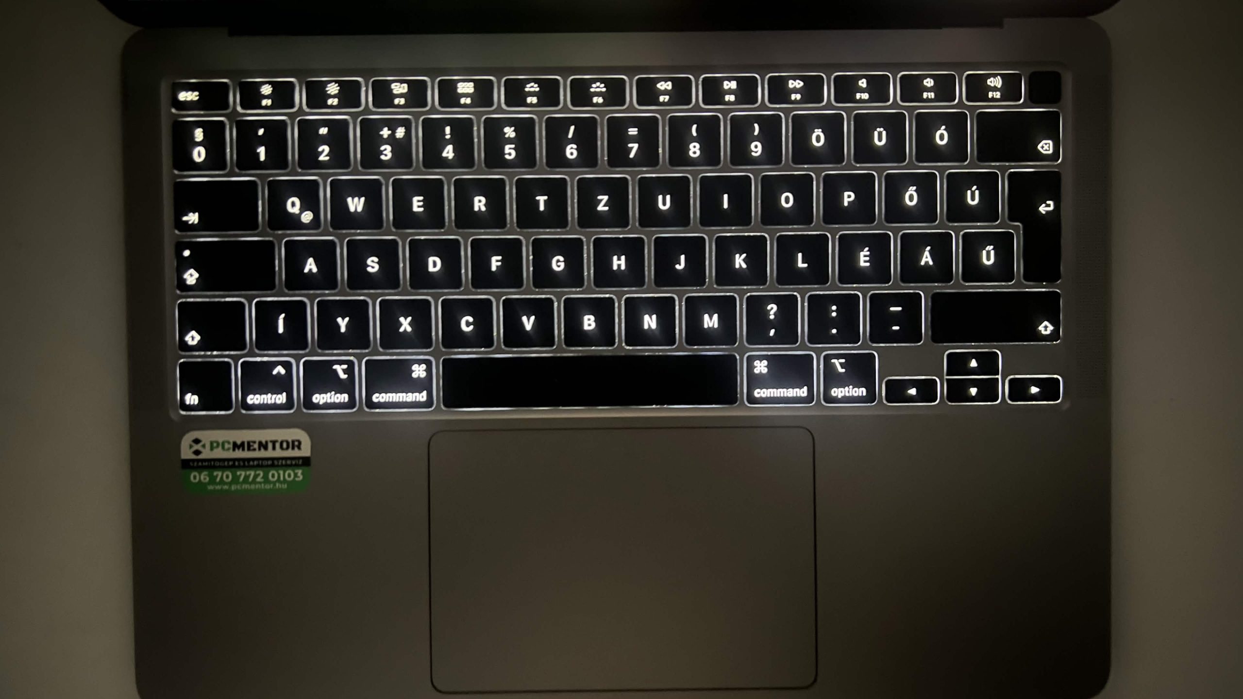 Apple MacBook Air 2020 - Image 3