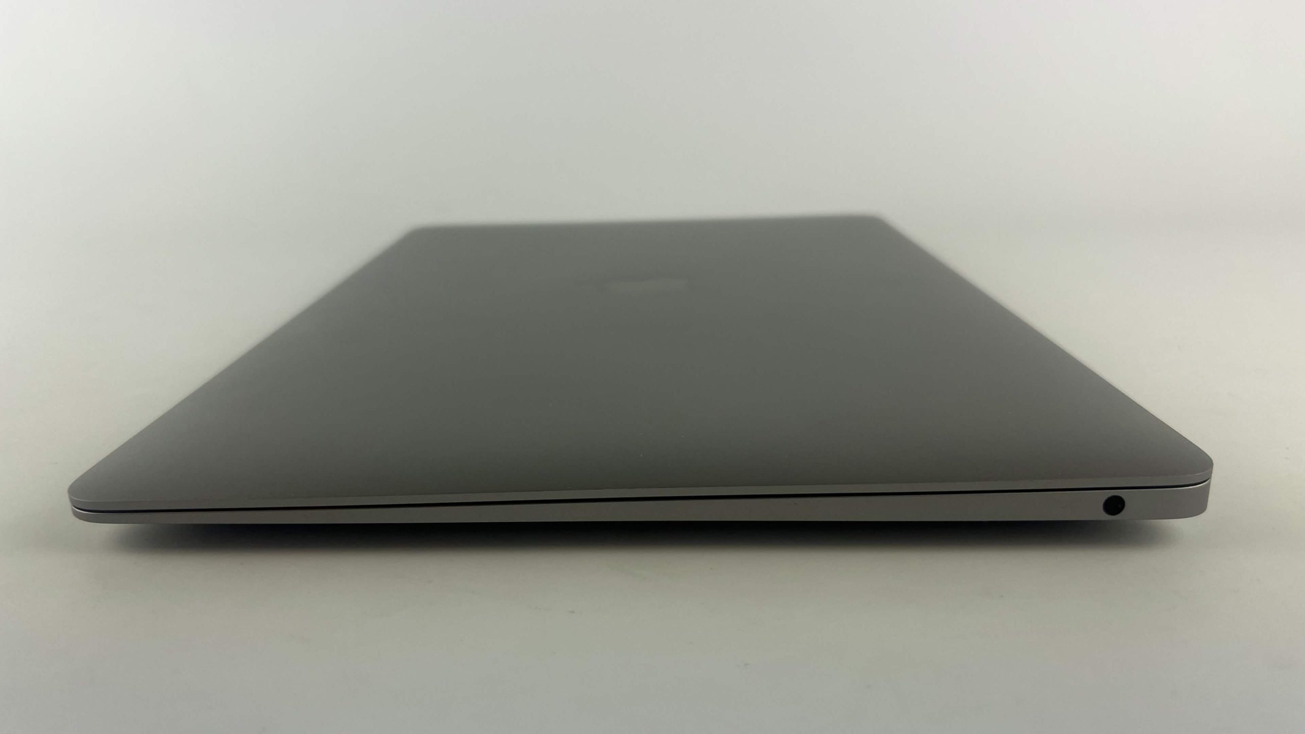 Apple MacBook Air 2020 - Image 5