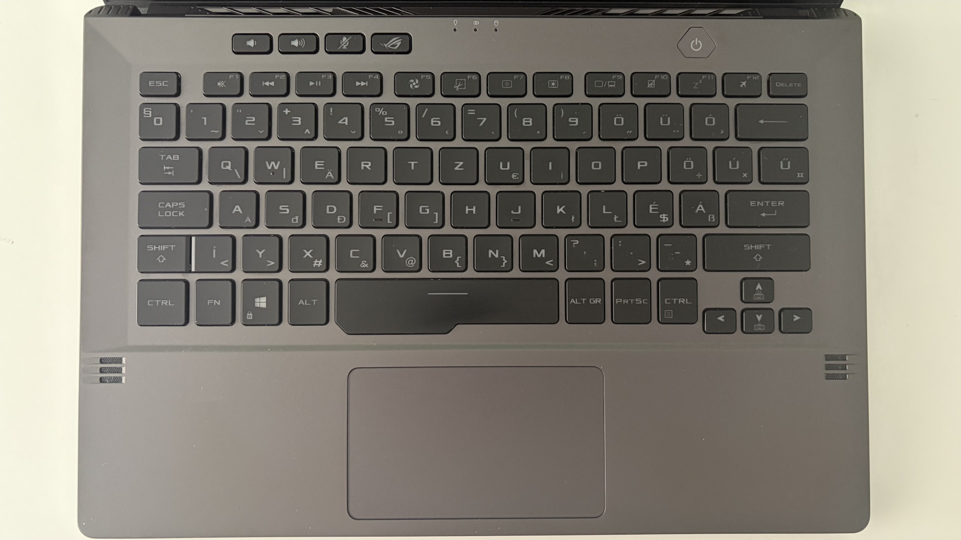 ASUS ROG Zephyrus G14 GA401IV - Image 2