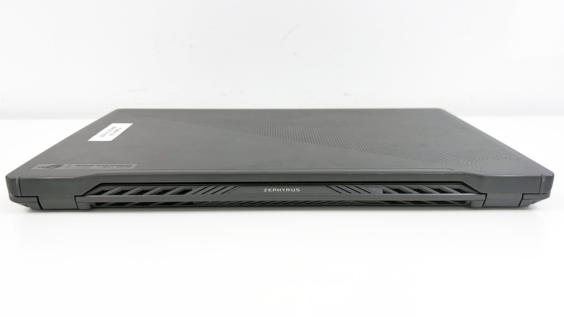 ASUS ROG Zephyrus G14 GA401IV - Image 6