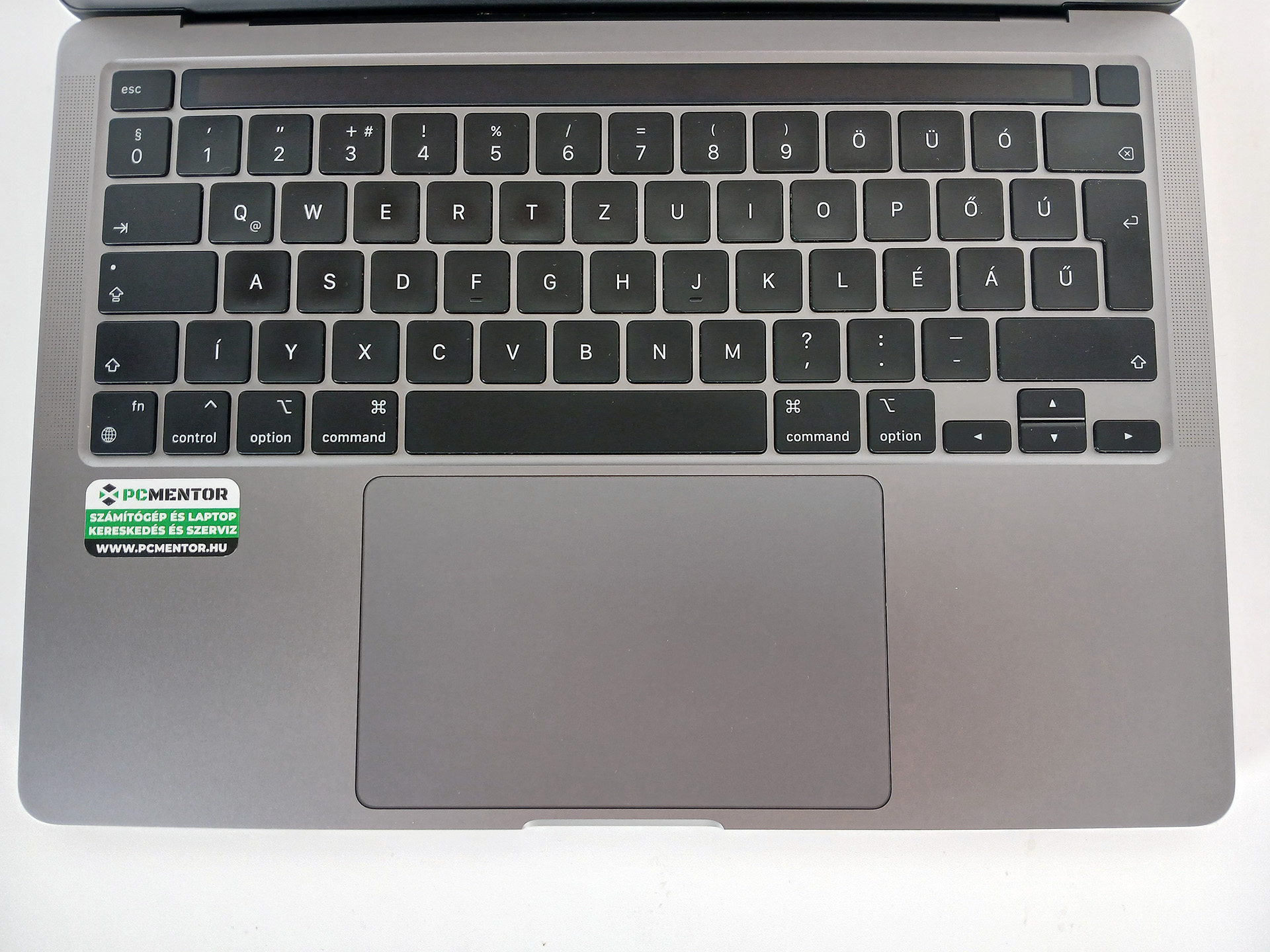 Apple MacBook Pro 13 2020 - Image 2