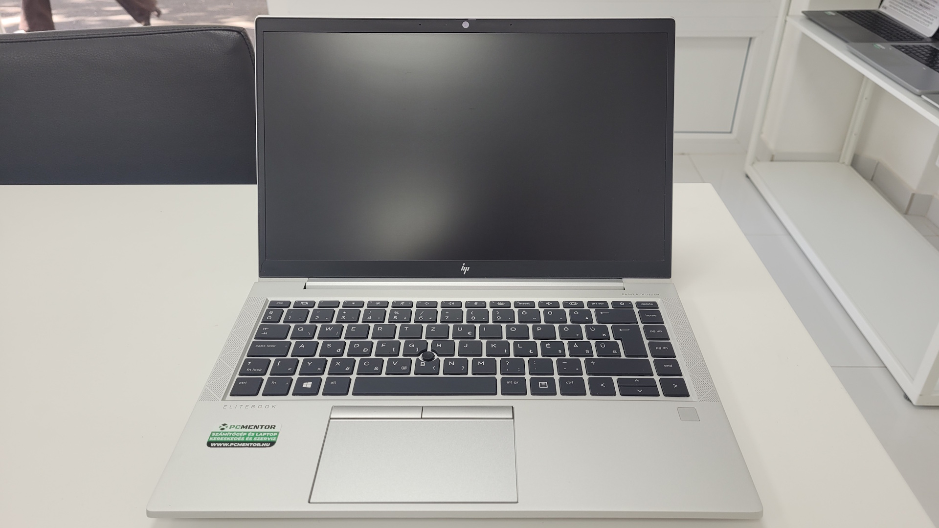 HP Elitebook 845 G8