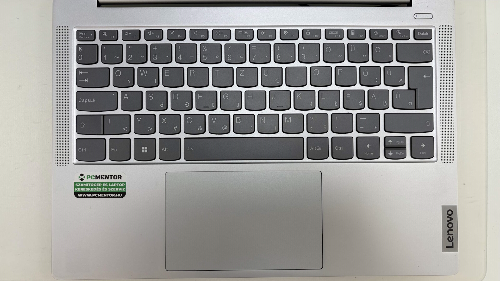 Lenovo IdeaPad Slim 5 14IRL8 - Image 2