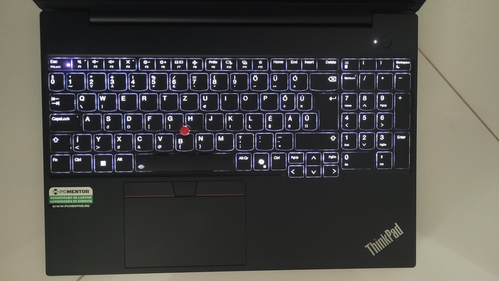 Lenovo Thinkpad E16 G2 - Image 3