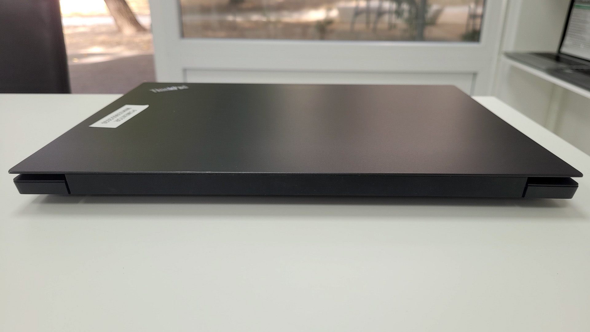 Lenovo Thinkpad E490 - Image 6