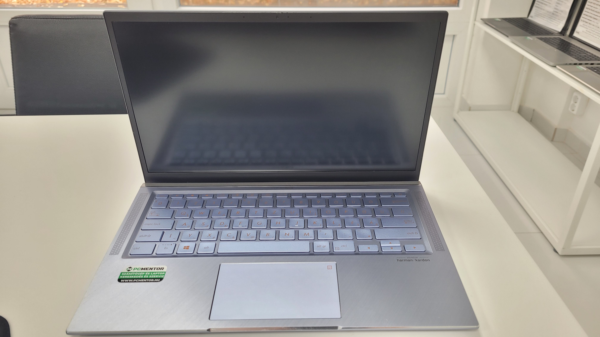 Asus UM431DA-AM044T