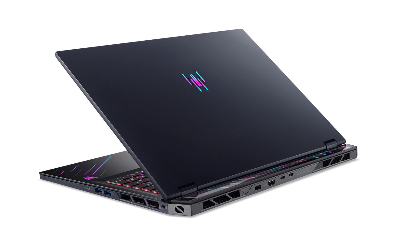 Acer Predator Helios 18 AI